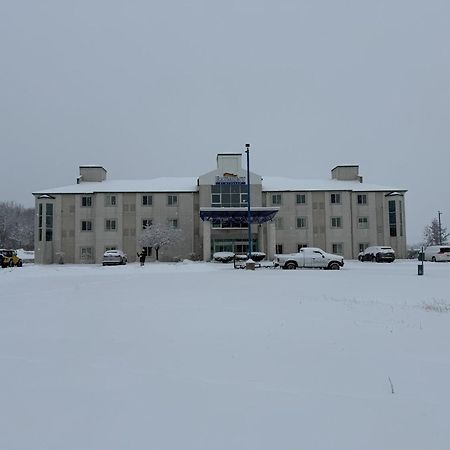 Baymont By Wyndham Kingdom City Exterior foto